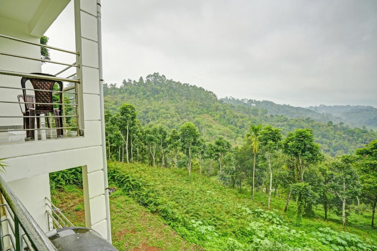 Oyo Flagship 81260 Star Lights Hotel Munnar Exterior photo