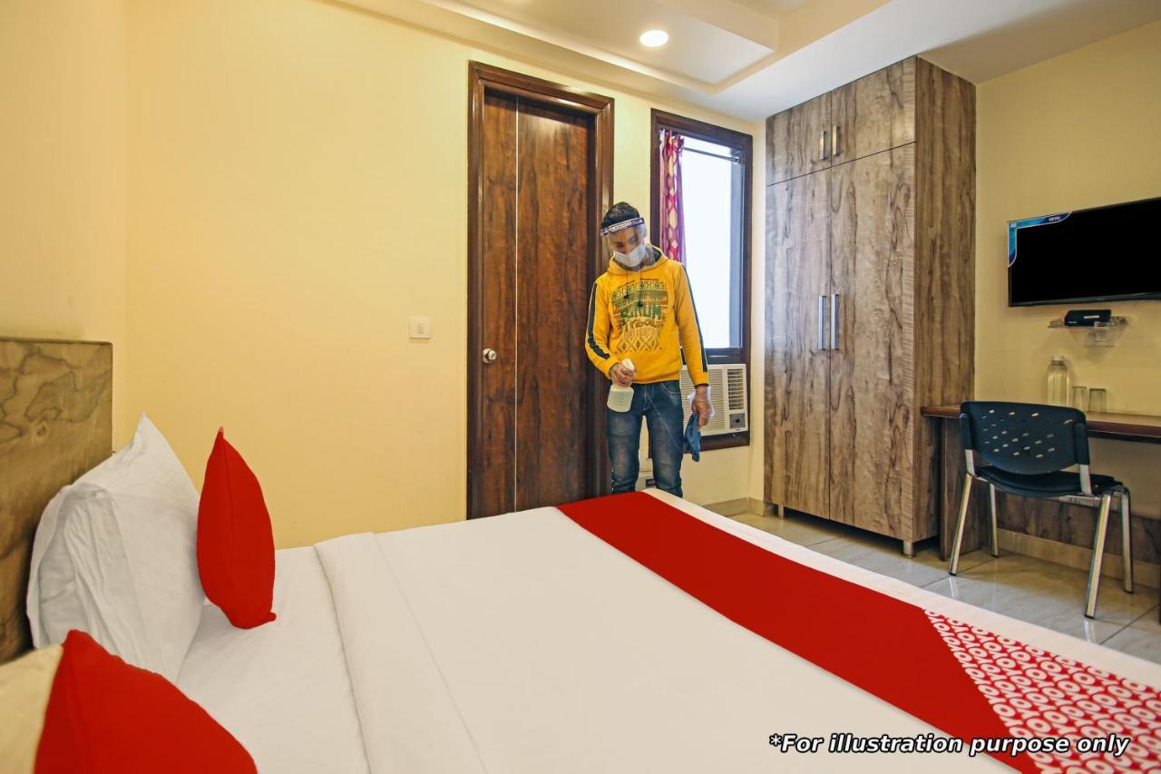 Oyo Flagship 81260 Star Lights Hotel Munnar Exterior photo