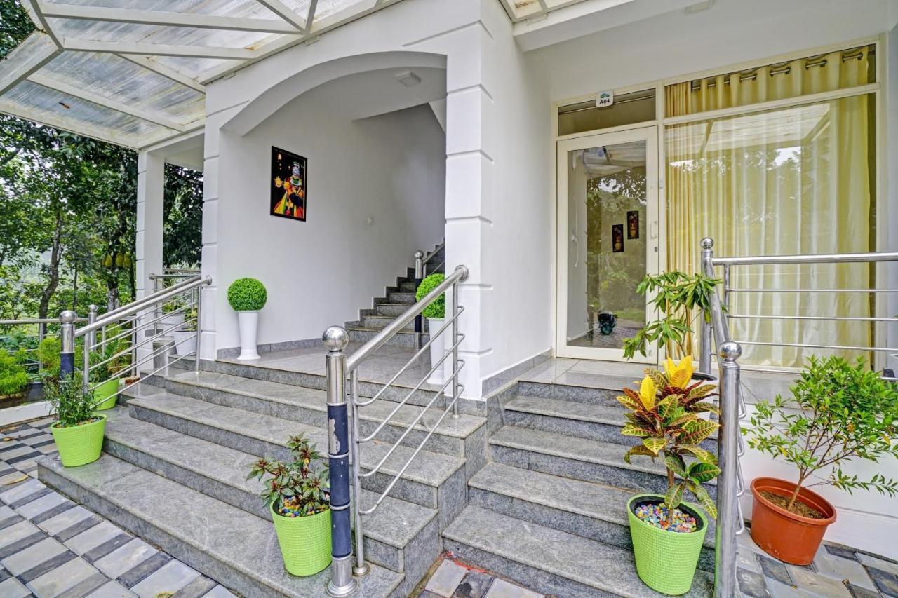 Oyo Flagship 81260 Star Lights Hotel Munnar Exterior photo